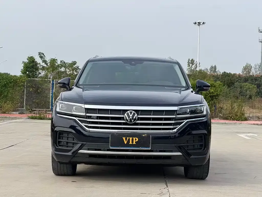 Volkswagen Touareg — фото 3