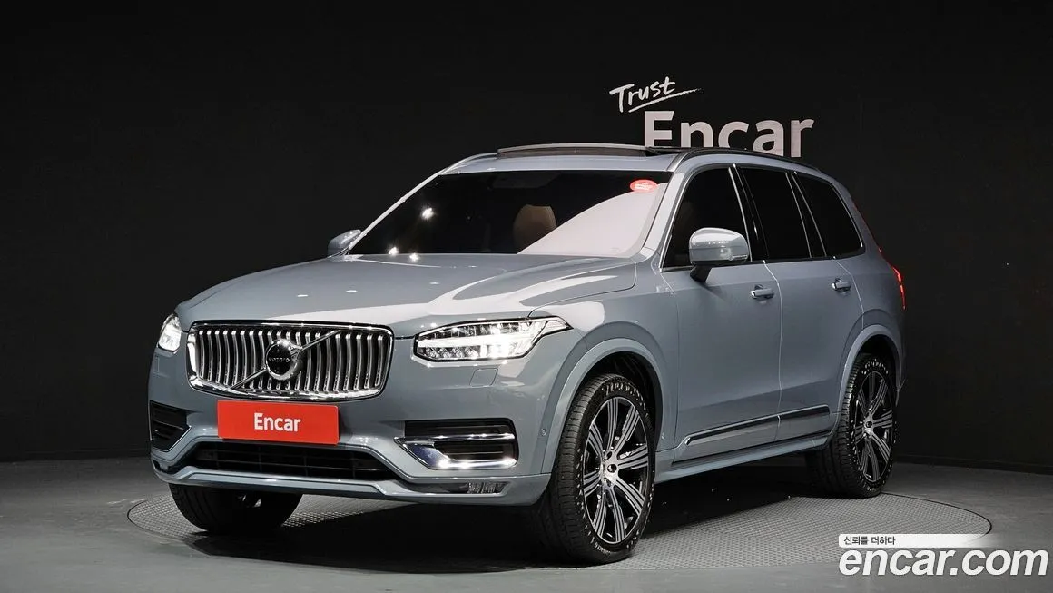 Volvo XC90 — фото 1