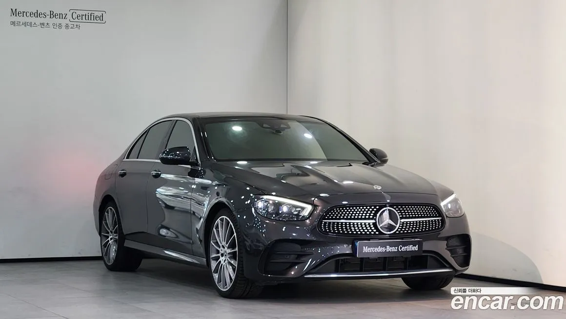 Mercedes-Benz E-Class — фото 1