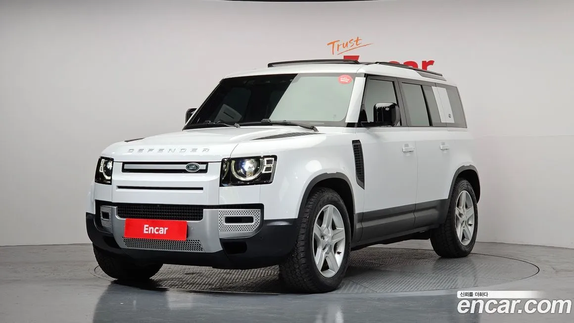Land Rover Defender — фото 1