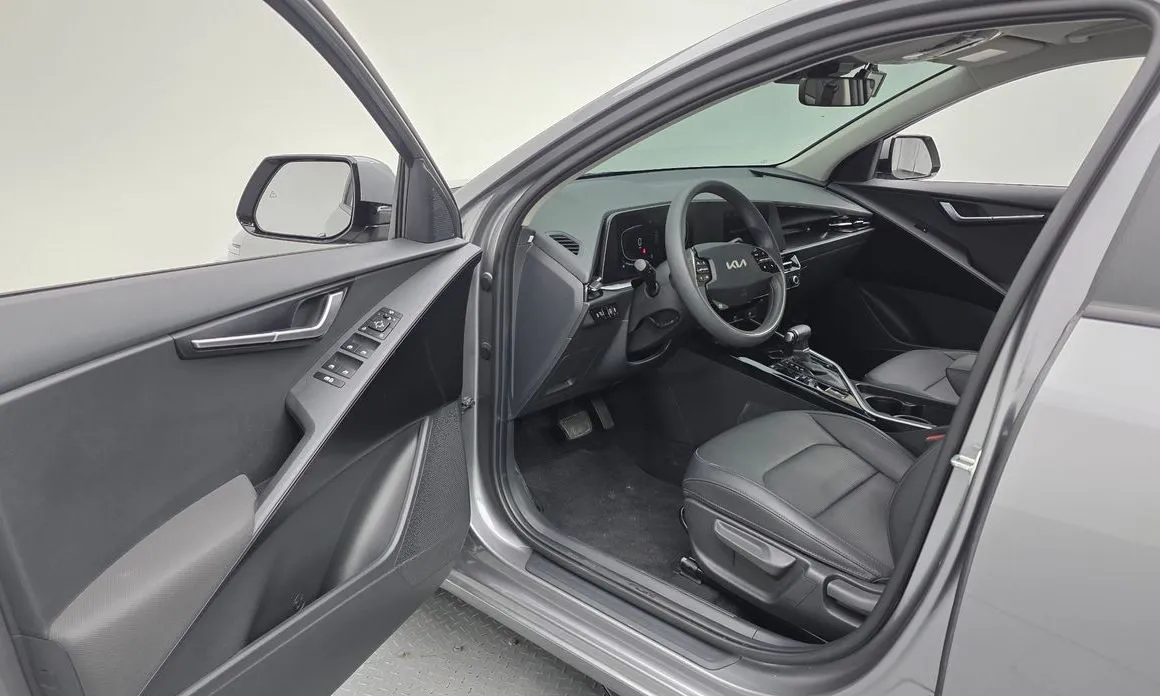 Kia Niro — фото 10