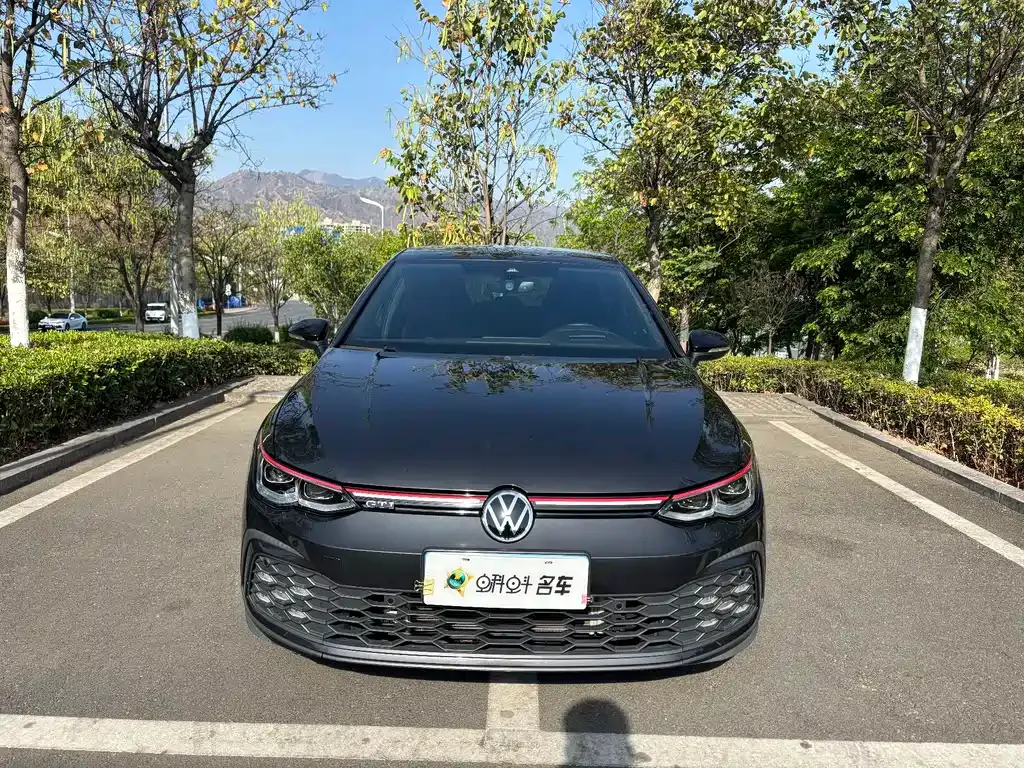 Volkswagen Golf GTI — фото 5