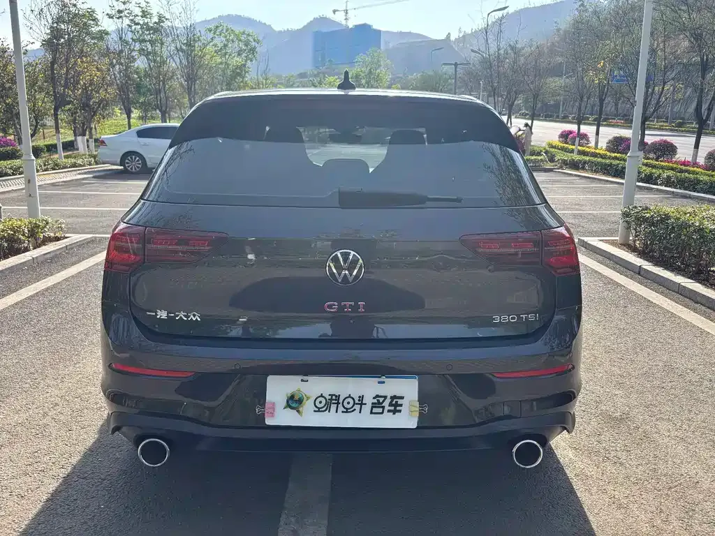 Volkswagen Golf GTI — фото 4