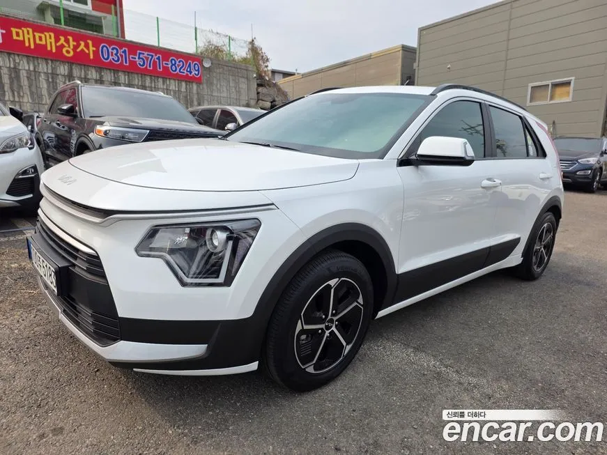 Kia Niro — фото 1