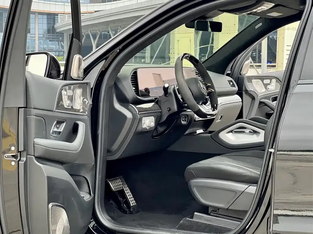 Mercedes-Benz GLS AMG — фото 10