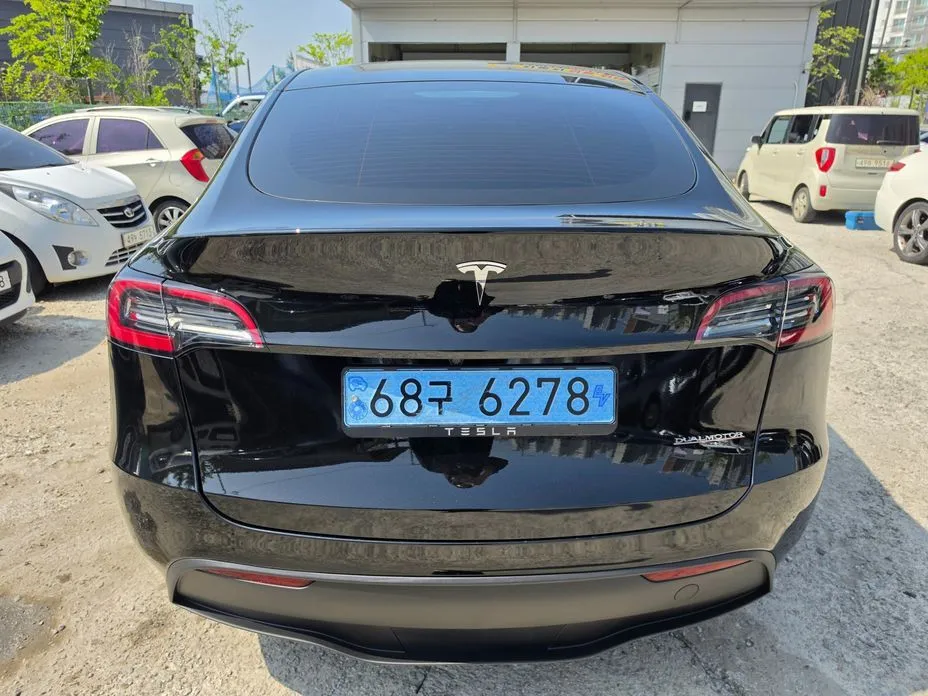 Tesla Model Y — фото 3