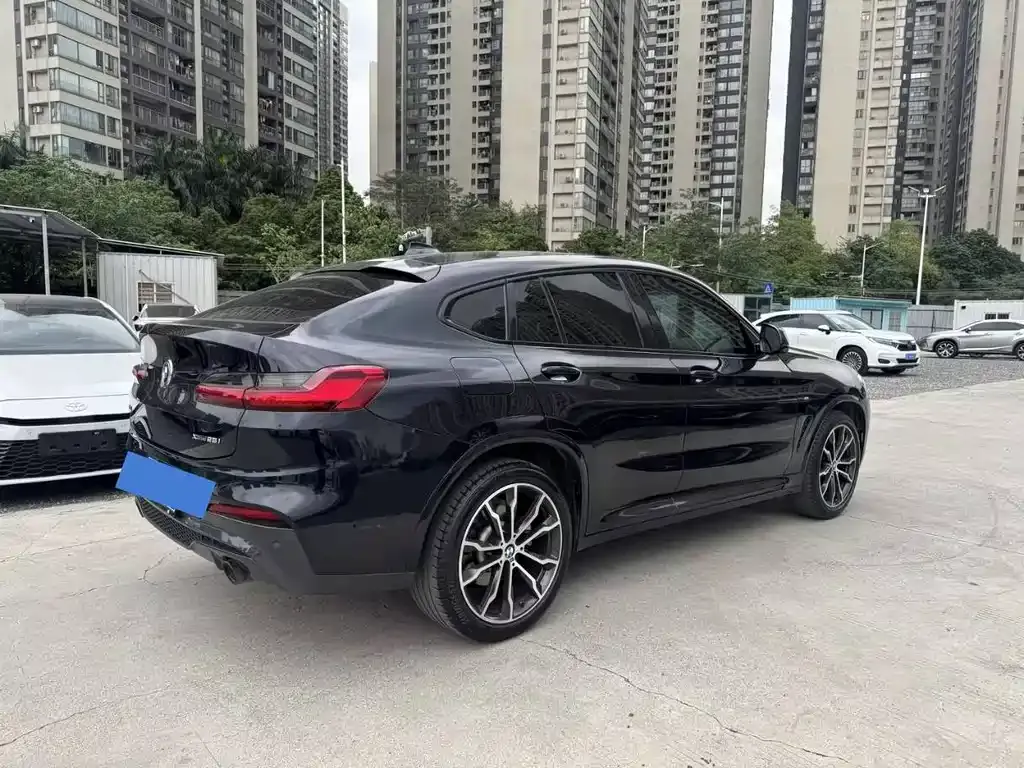 BMW X4 — фото 4