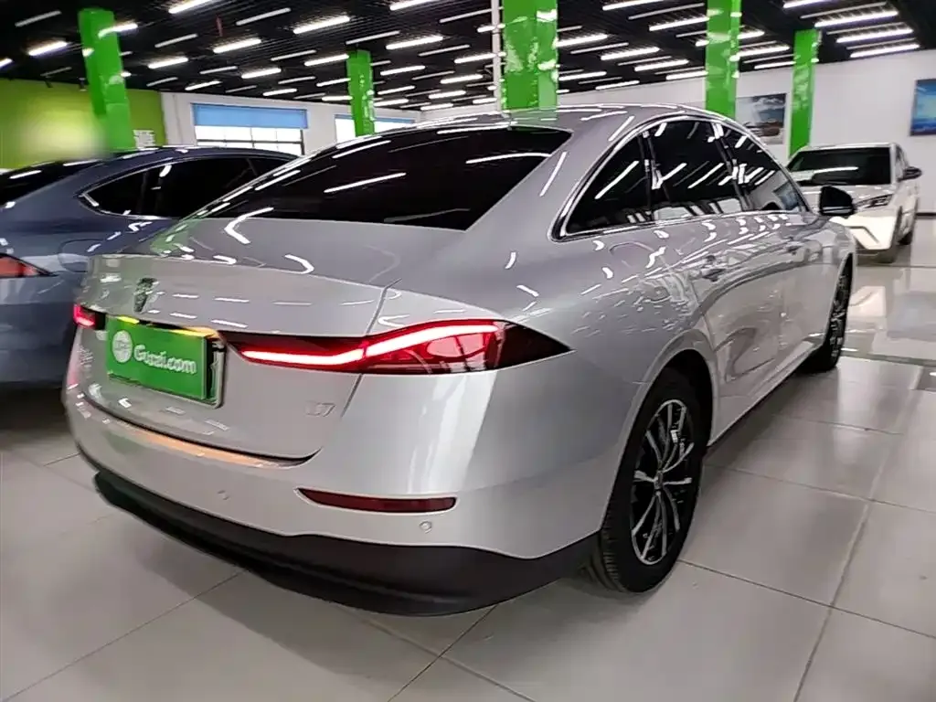 Roewe D7 — фото 5