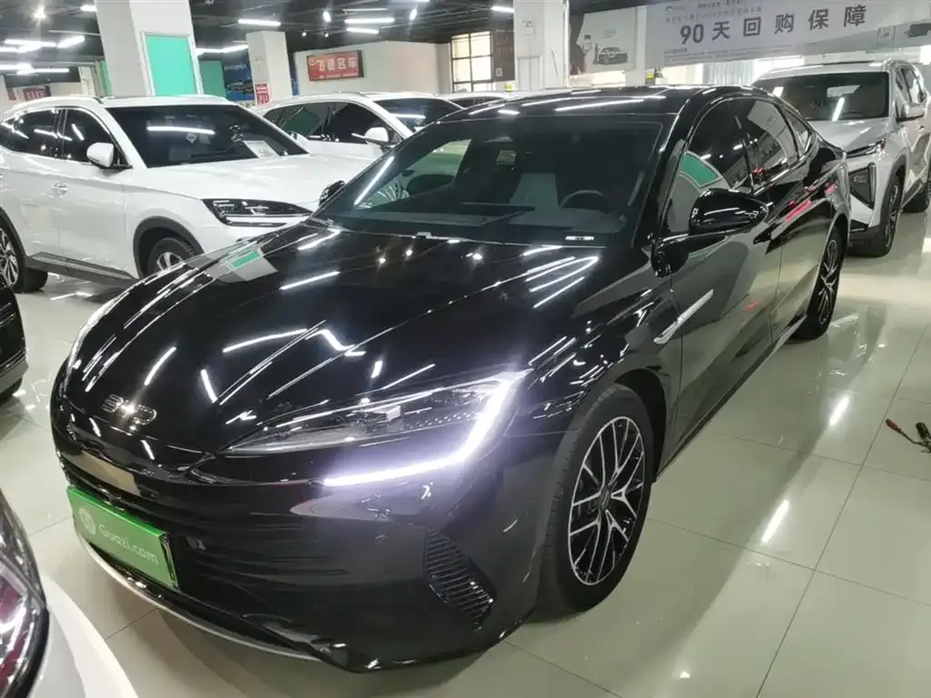 BYD Seal — фото 1