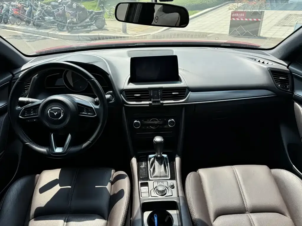 Mazda CX-4 — фото 9
