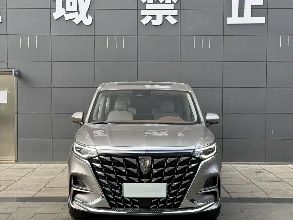 Roewe iMAX8 New Energy — фото 1