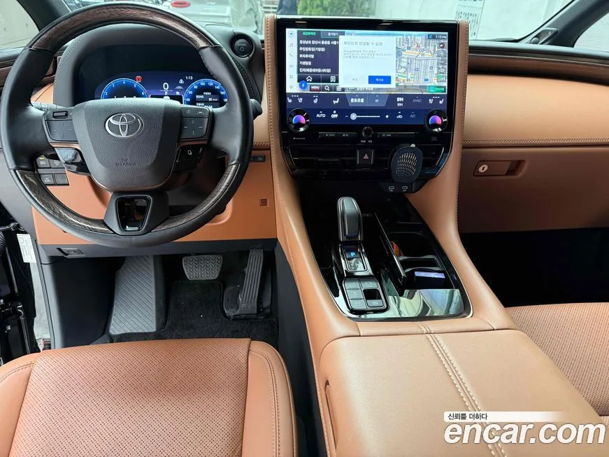 Toyota Alphard — фото 3