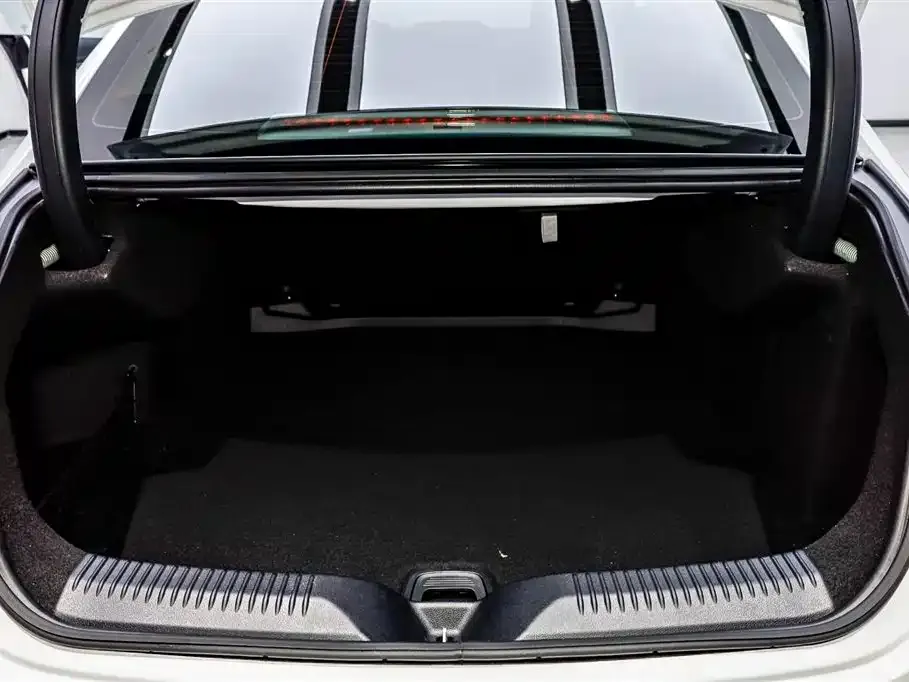 Mercedes-Benz CLS — фото 8