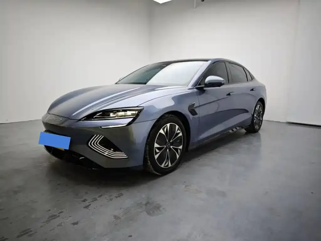 BYD Seal — фото 1