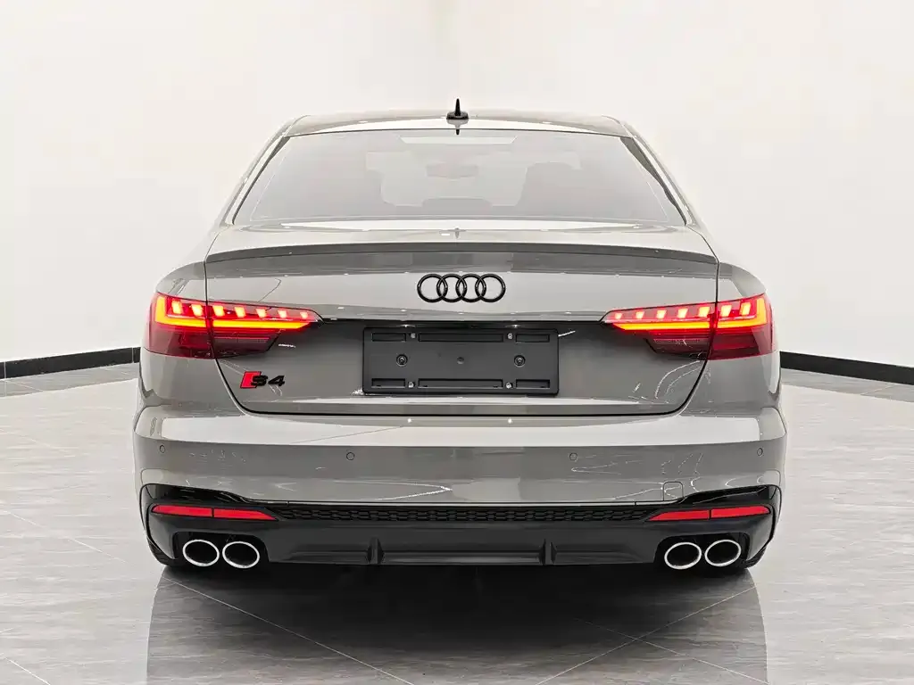 Audi S4 — фото 2