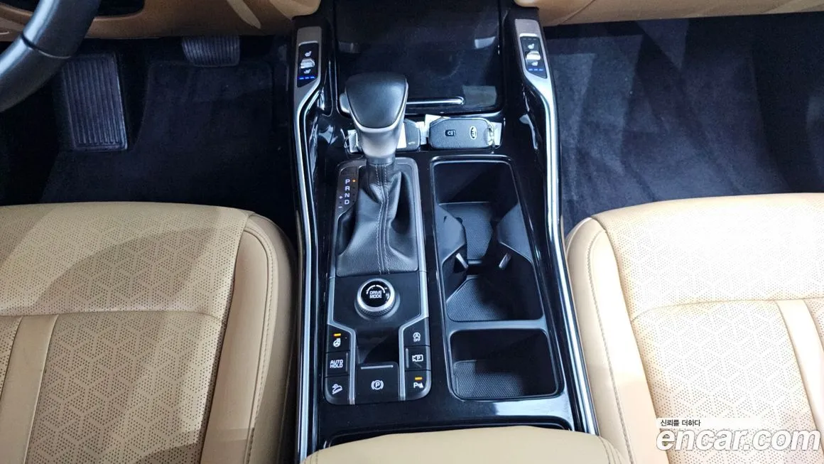 Kia Sorento — фото 10