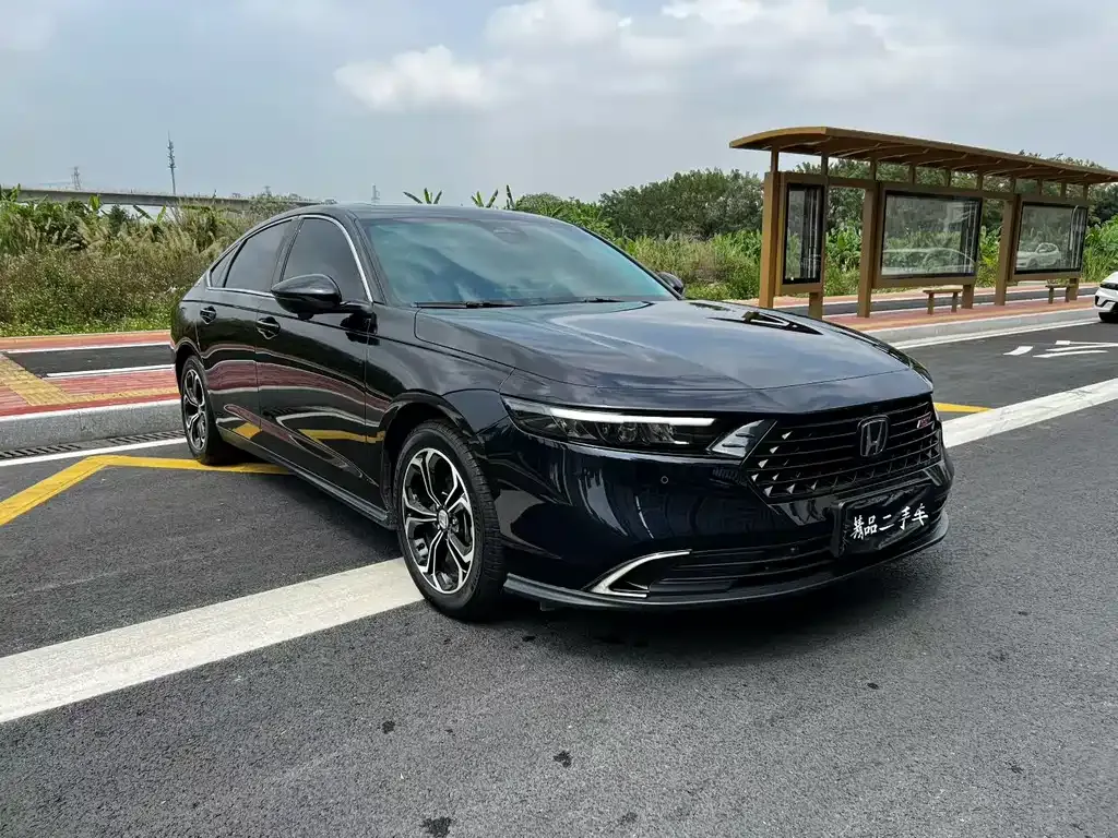 Honda Accord — фото 9