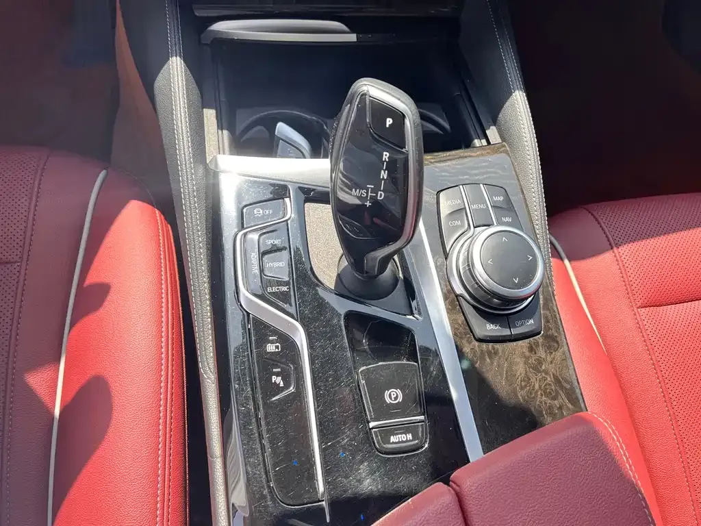 BMW 5 Series New Energy — фото 6