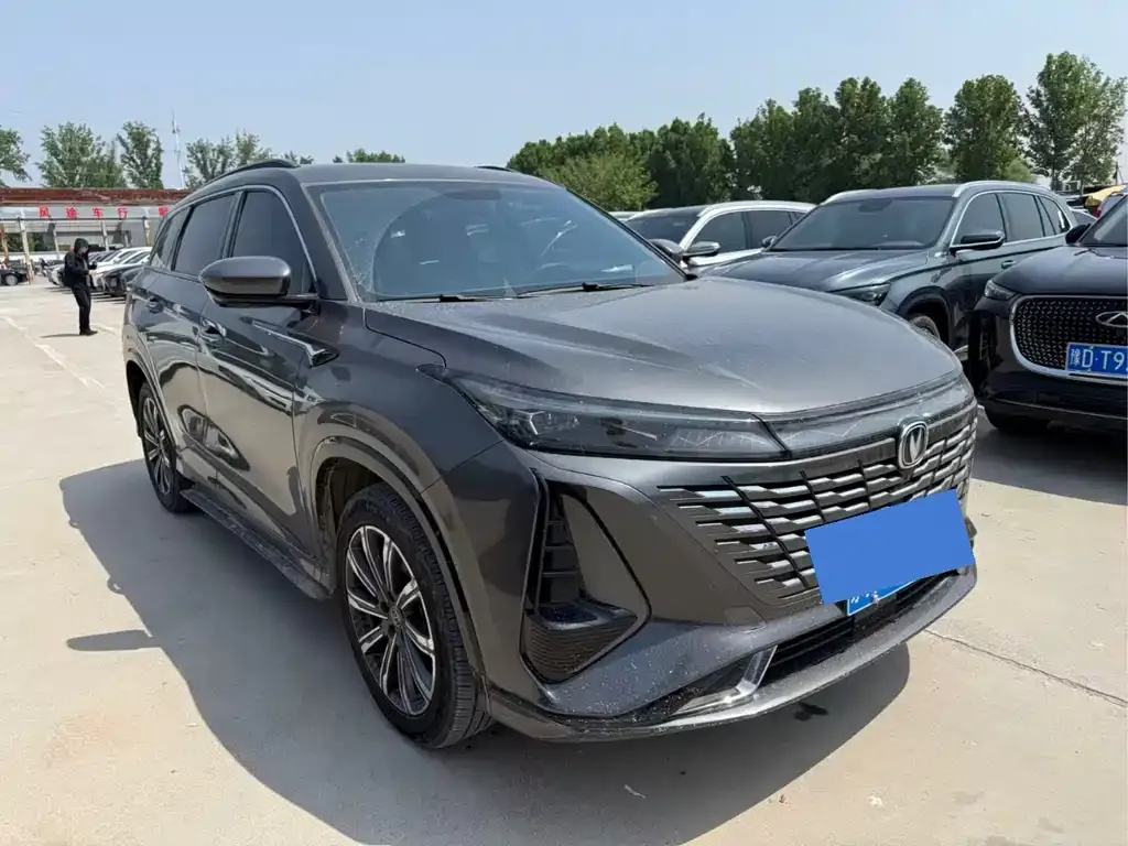 Changan CS75PLUS — фото 1