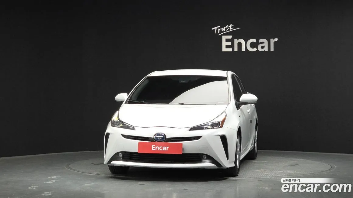 Toyota Prius — фото 3