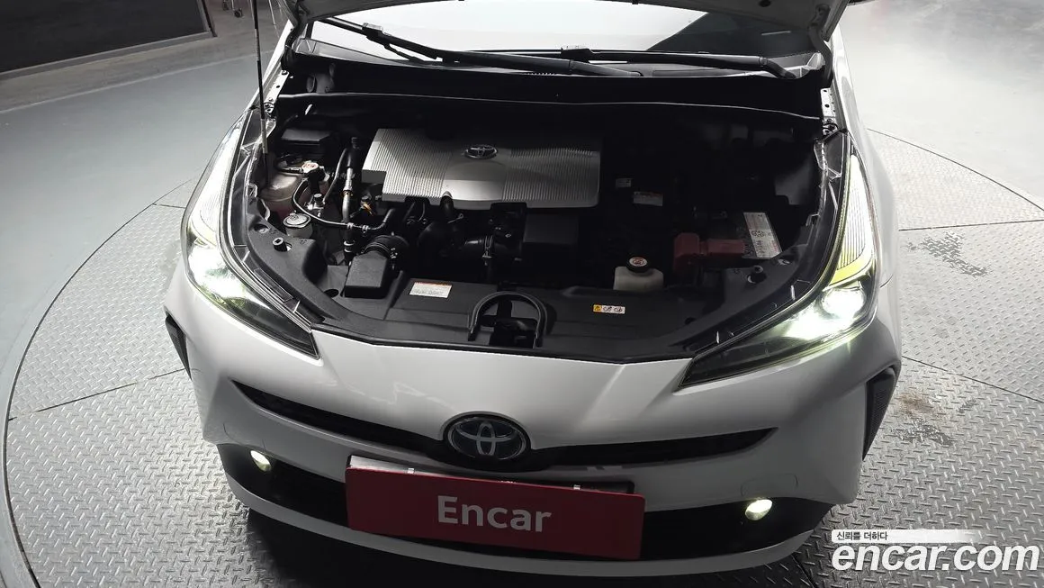 Toyota Prius — фото 9