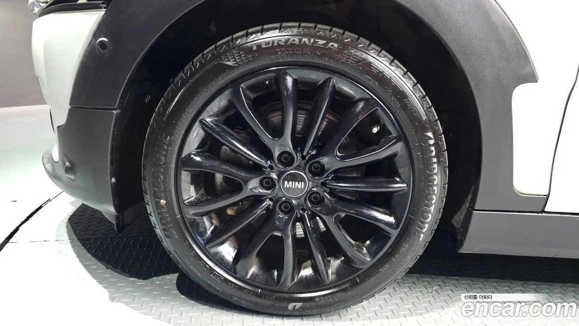 Mini Clubman — фото 10