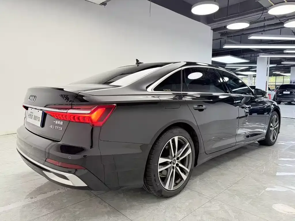 Audi A6L — фото 6