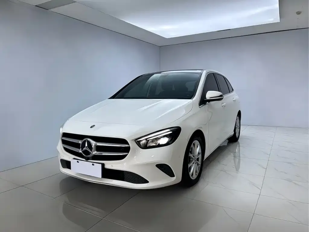 Mercedes-Benz B-Class — фото 1