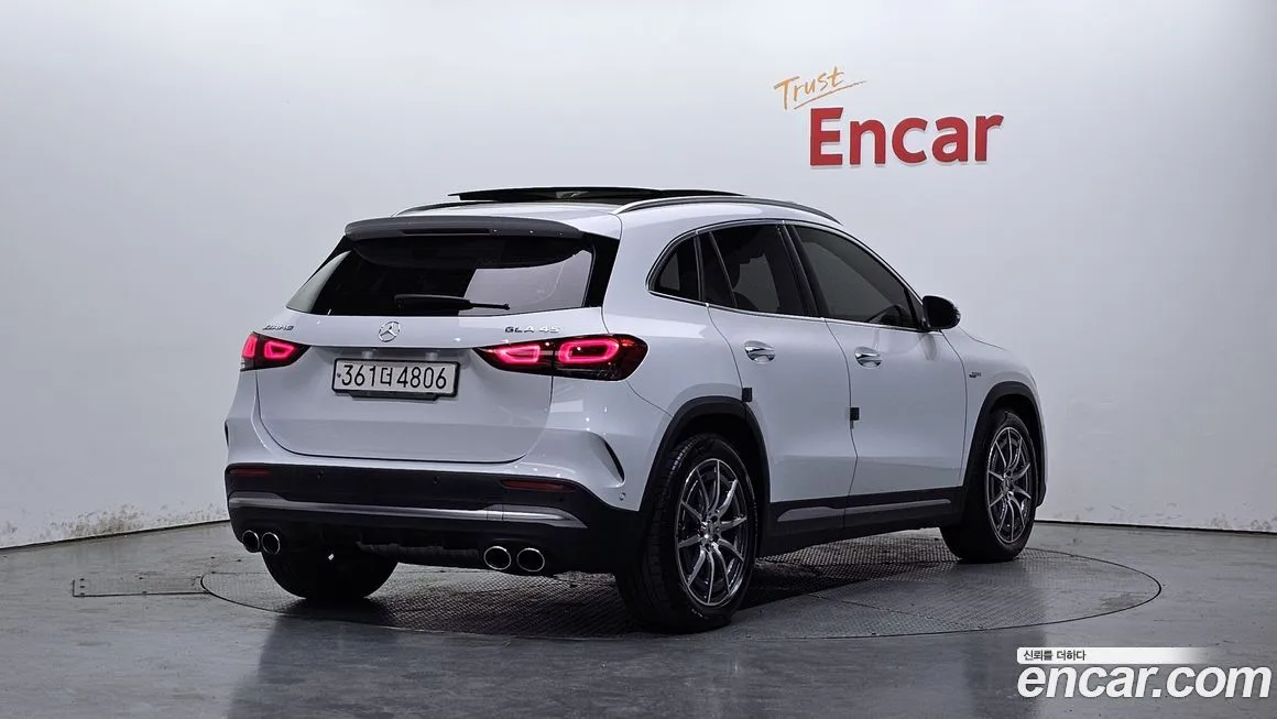 Mercedes-Benz GLA-Class — фото 6