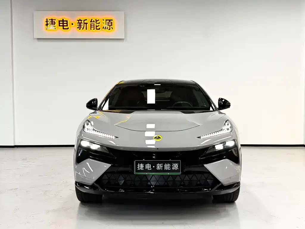 Lotus Eletre — фото 2