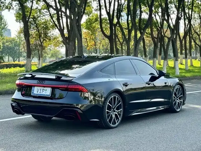 Audi A7 — фото 8