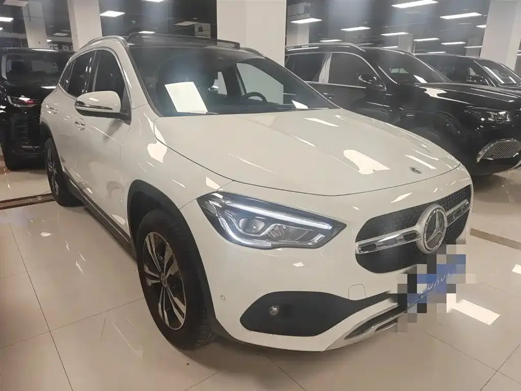 Mercedes-Benz GLA — фото 7