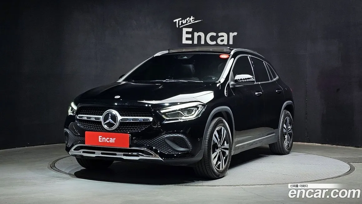 Mercedes-Benz GLA-Class — фото 1