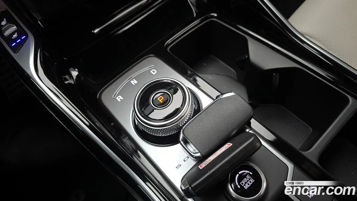 Kia Sorento — фото 7