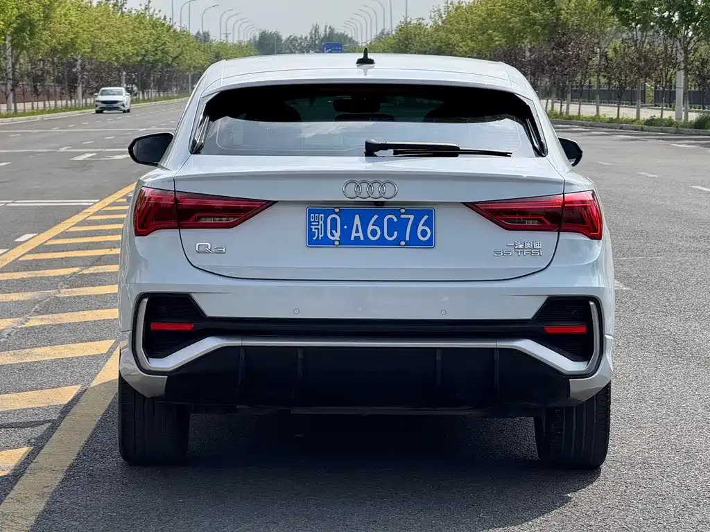 Audi Q3 Sportback — фото 4