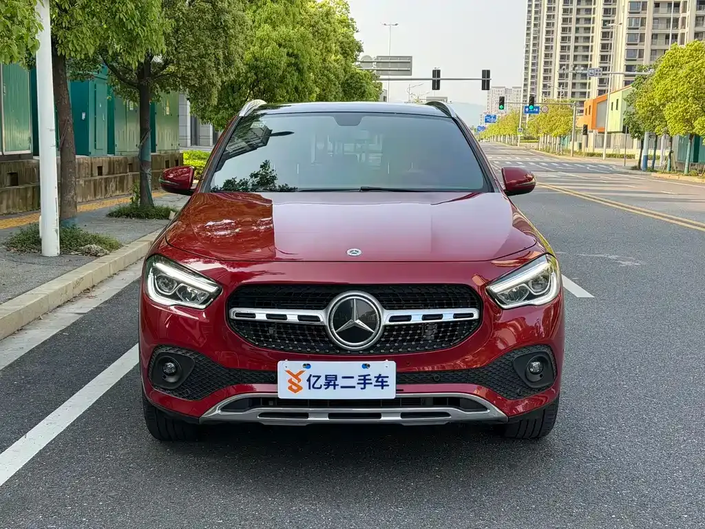 Mercedes-Benz GLA — фото 9