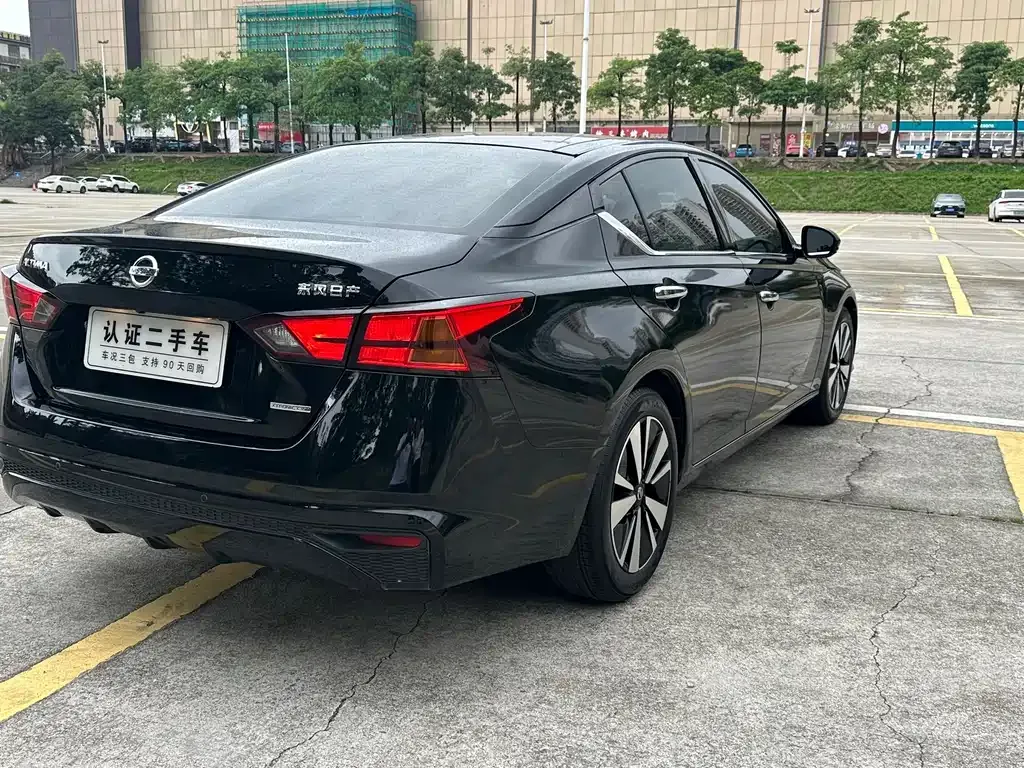 Nissan Teana — фото 5