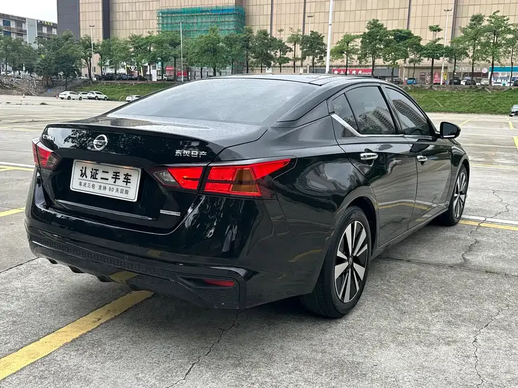 Nissan Teana — фото 4