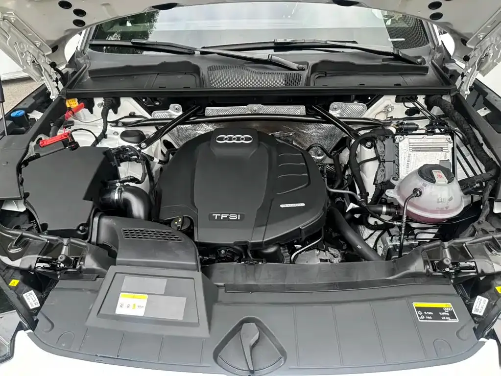 Audi Q5L Sportback — фото 10