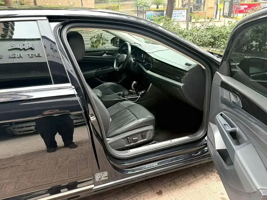 Volkswagen Passat New Energy — фото 6