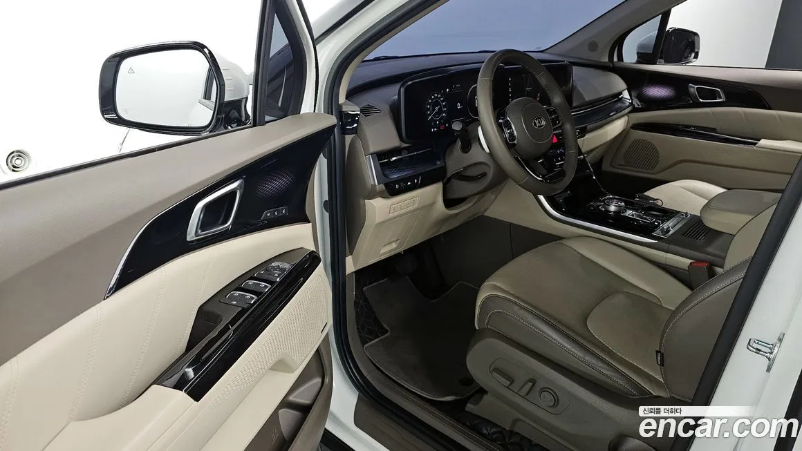 Kia Carnival — фото 7