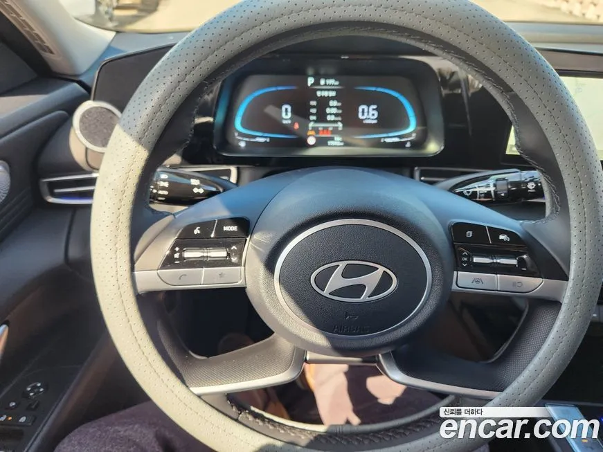 Hyundai AVANTE — фото 2