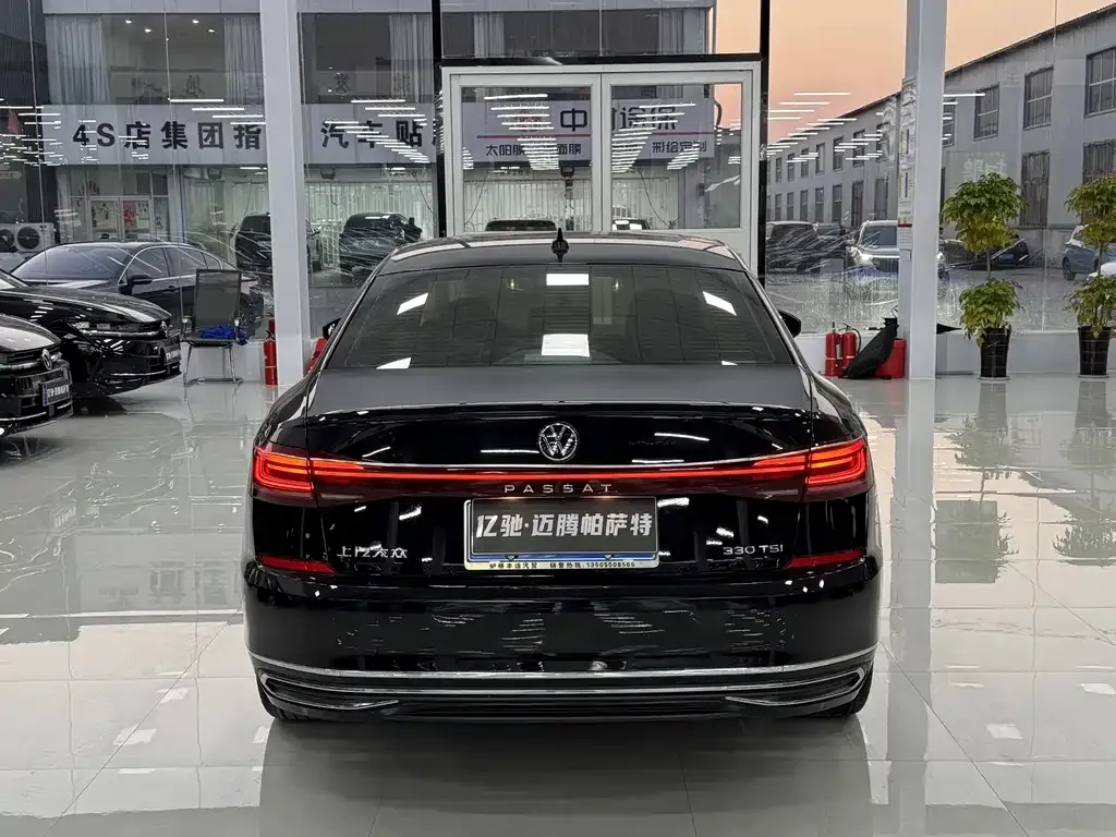 Volkswagen Passat — фото 8