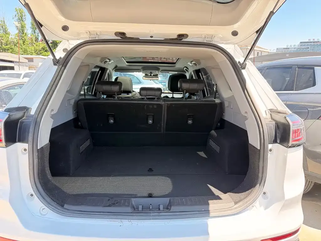 Chery Tiggo 8 PLUS — фото 10