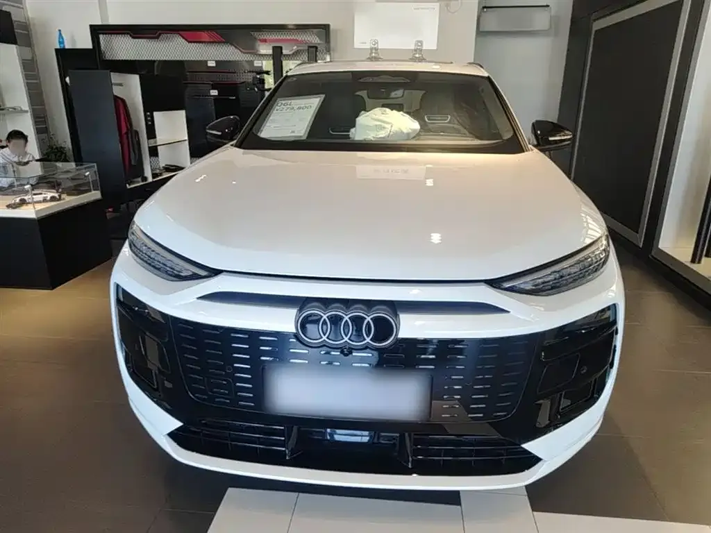 Audi Q6L e-tron — фото 4