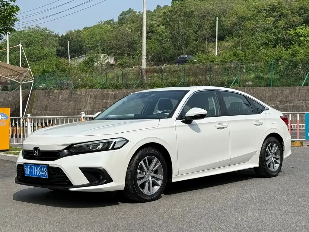 Honda Civic — фото 1