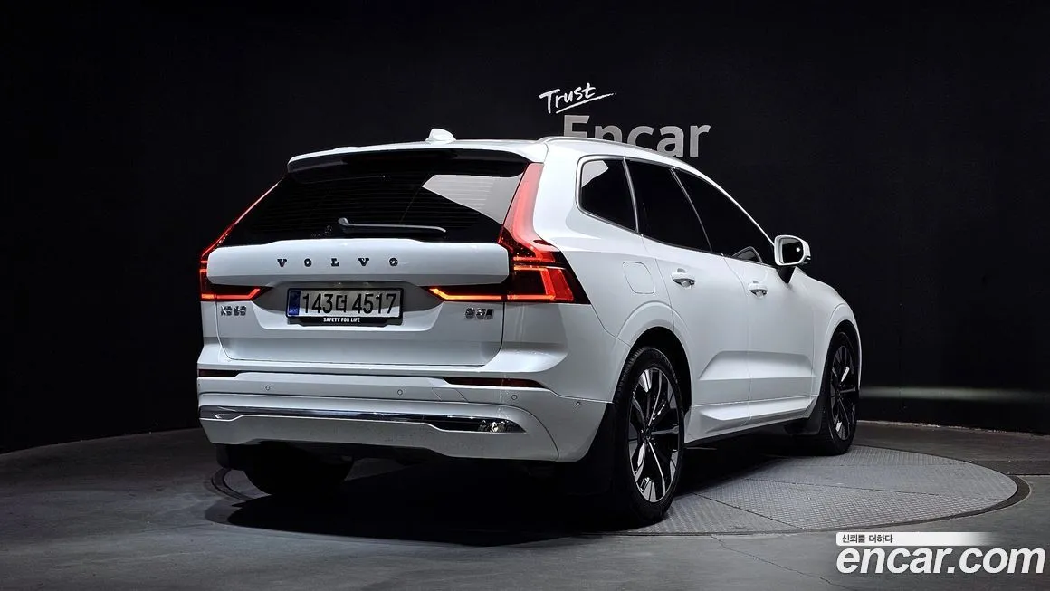 Volvo XC60 — фото 4
