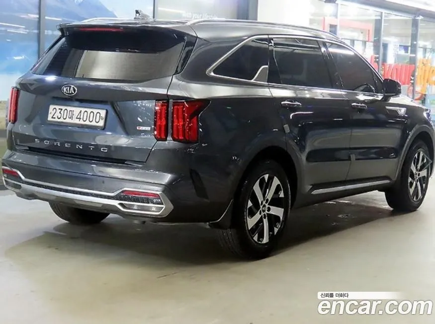 Kia Sorento — фото 1