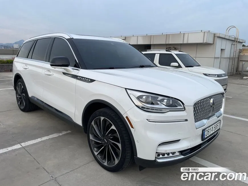 Lincoln Aviator — фото 8