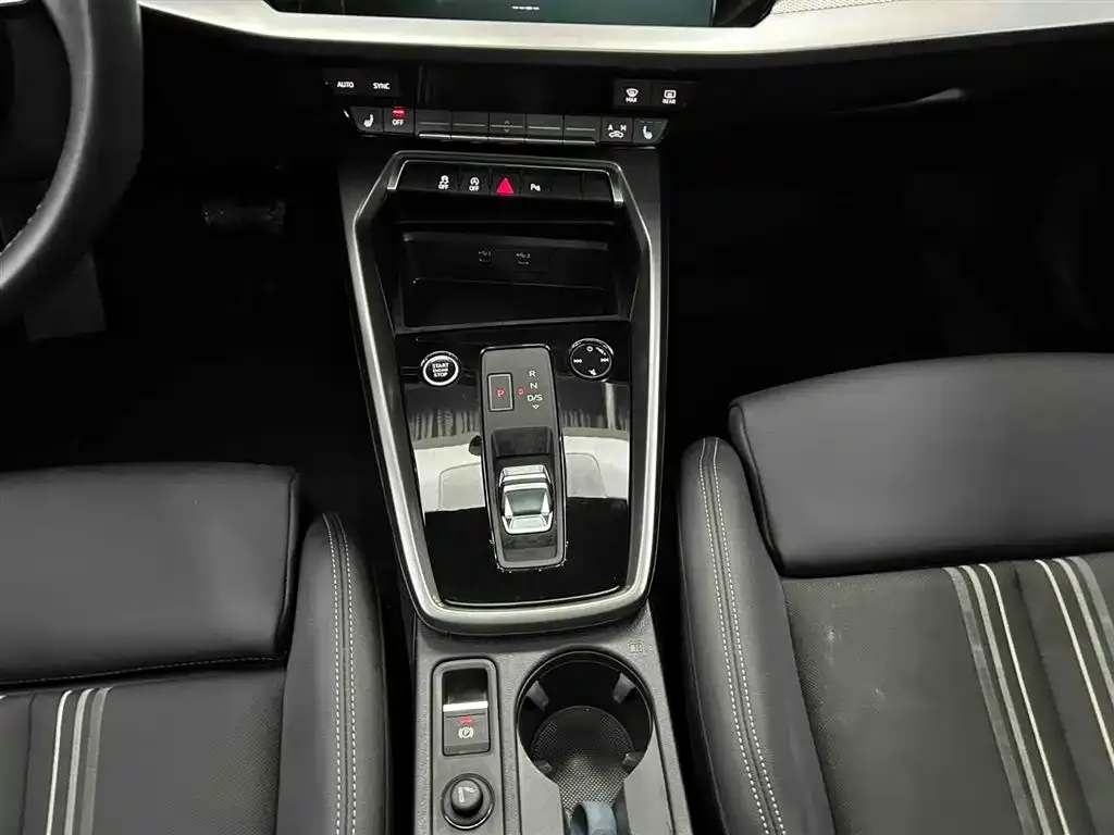 Audi A3 — фото 2